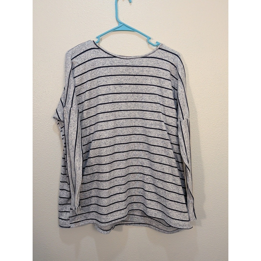 JAC Long Sleeve Top Size Small Color Grey/Blue